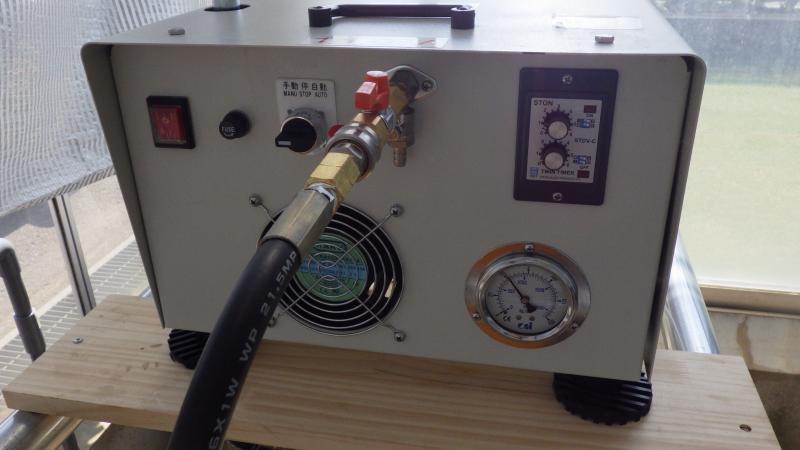 シクラメン苗の管理風景