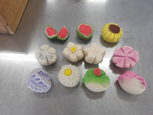 和菓子実習の様子3